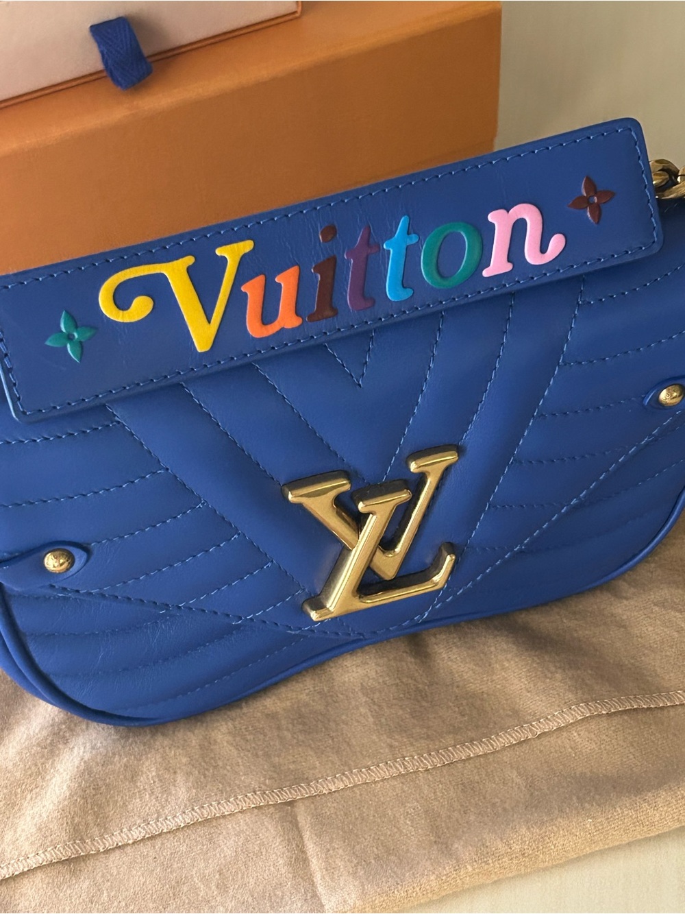 Like New Louis Vuitton New Wave Chain Bag (PM) - Picture 4 of 15
